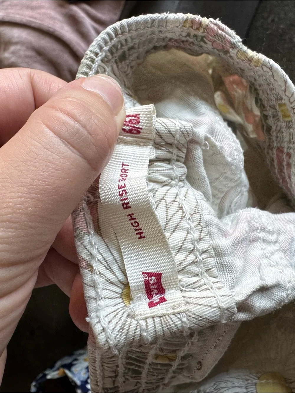 Levis 98% cotton